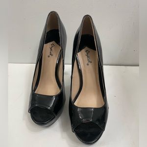 Qupid Black 5 Inch Platform Heels Sz(9)